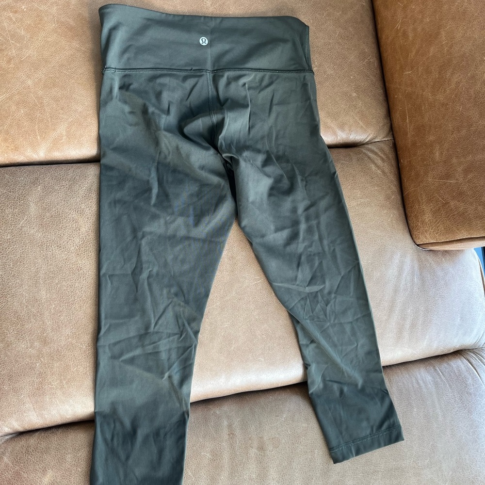 Lululemon leggings olive green color - size 8 $98 no tags